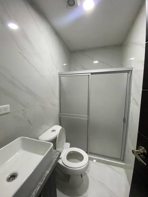 Departamento Espacioso Cerca Del Centro * Cuenca